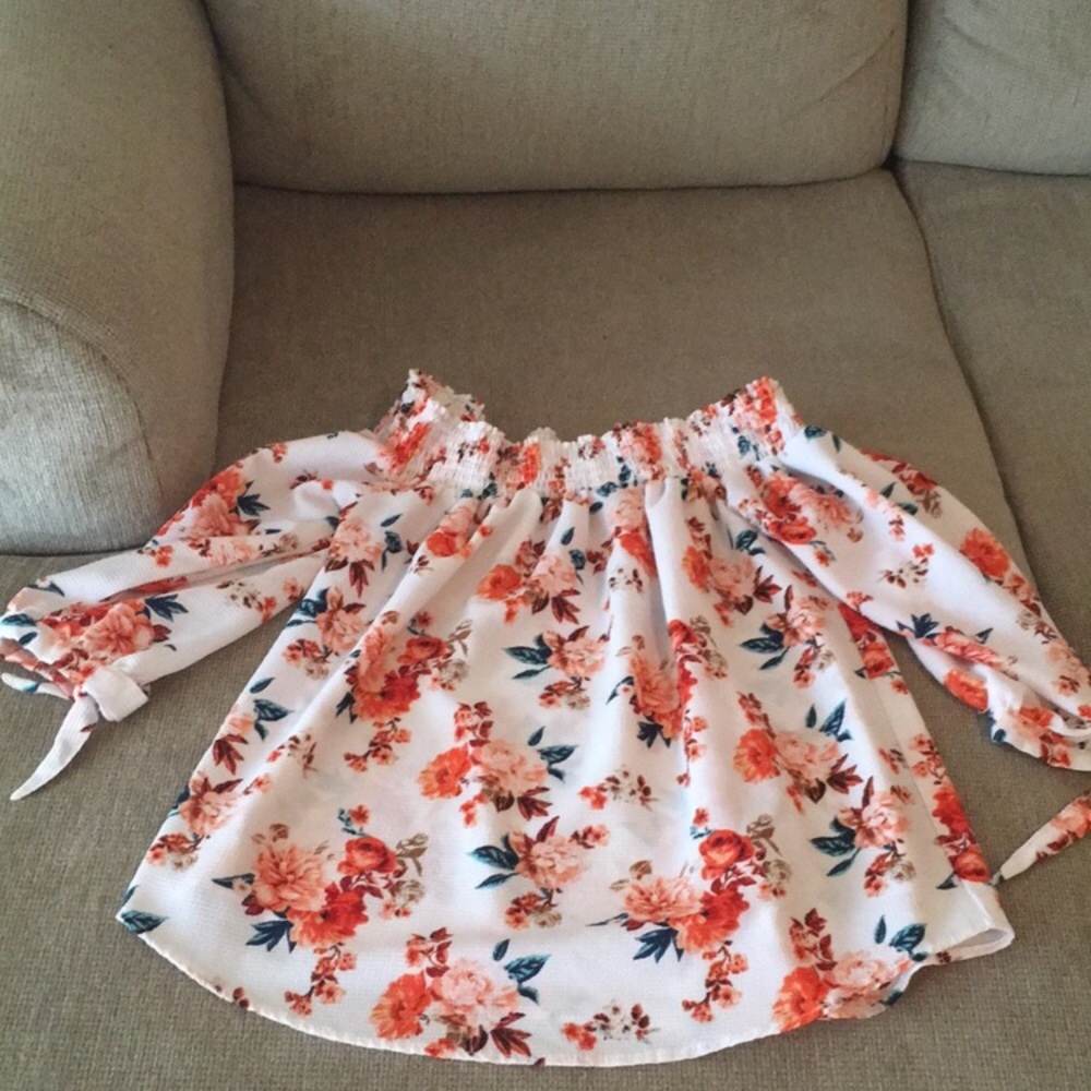Floral Rue 21 top